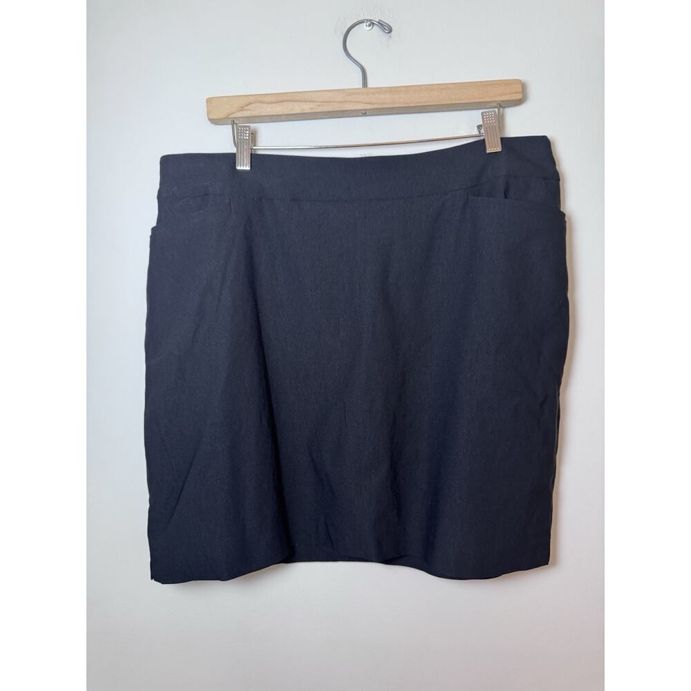 Chicos Brigitte WOMENS Zenergy GOLF by CHICO'S BLACK PULL ON SKORT Sz 2.5 US 14